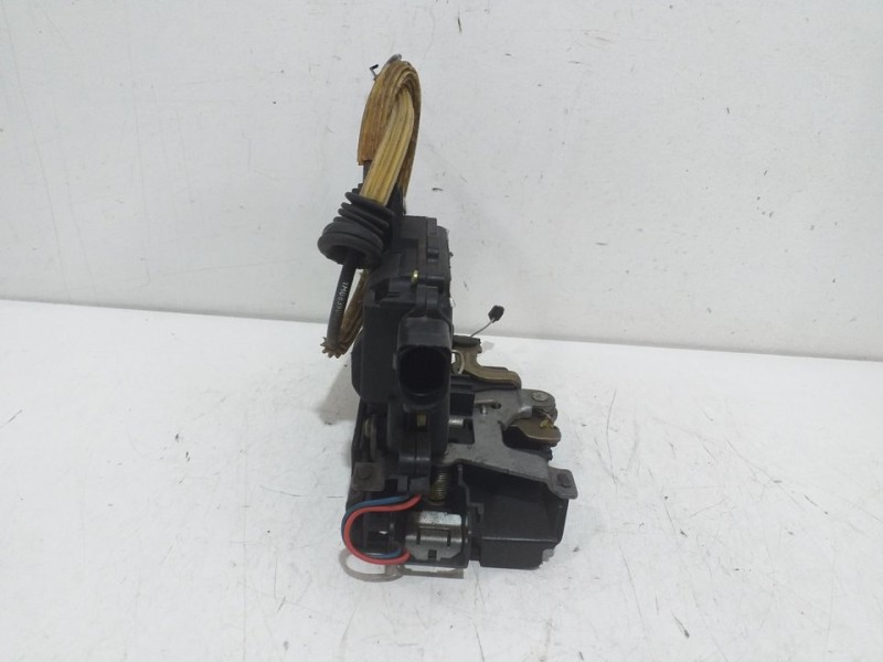 Recambio de cerradura puerta trasera izquierda para seat toledo (1m2) signo referencia OEM IAM 1J0973713  