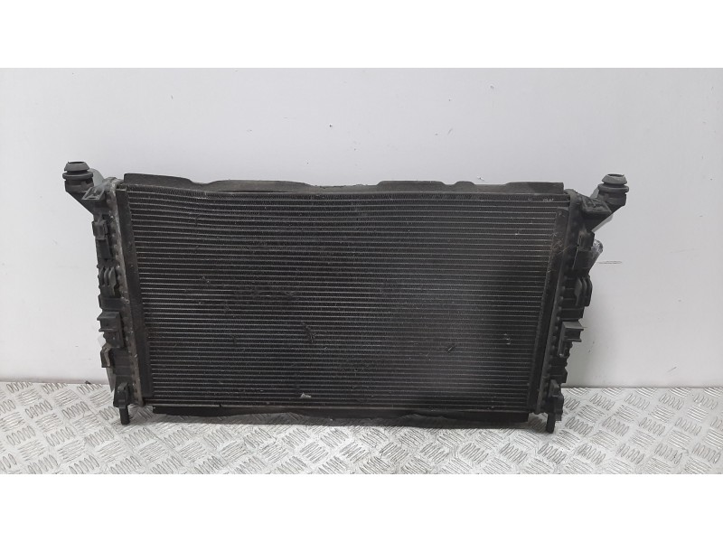 Recambio de radiador agua para ford focus berlina (cap) ghia referencia OEM IAM 1354177  