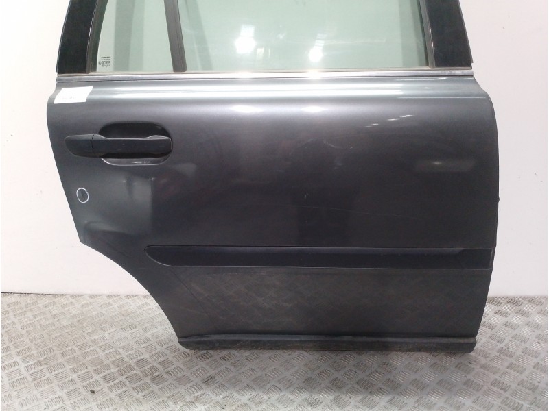 Recambio de puerta trasera derecha para volvo xc90 d5 kinetic referencia OEM IAM 31385359 GRIS 