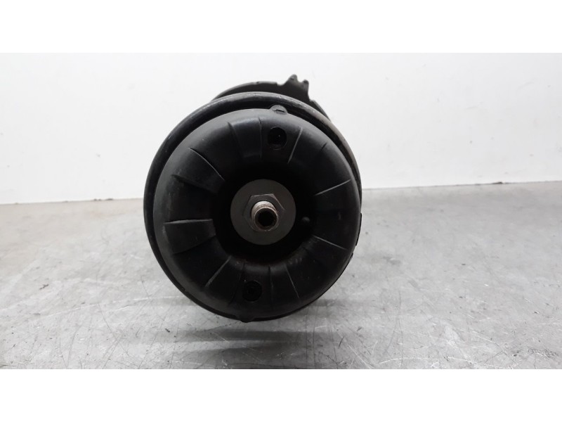 Recambio de amortiguador delantero derecho para peugeot 5008 active referencia OEM IAM 99980Y03  