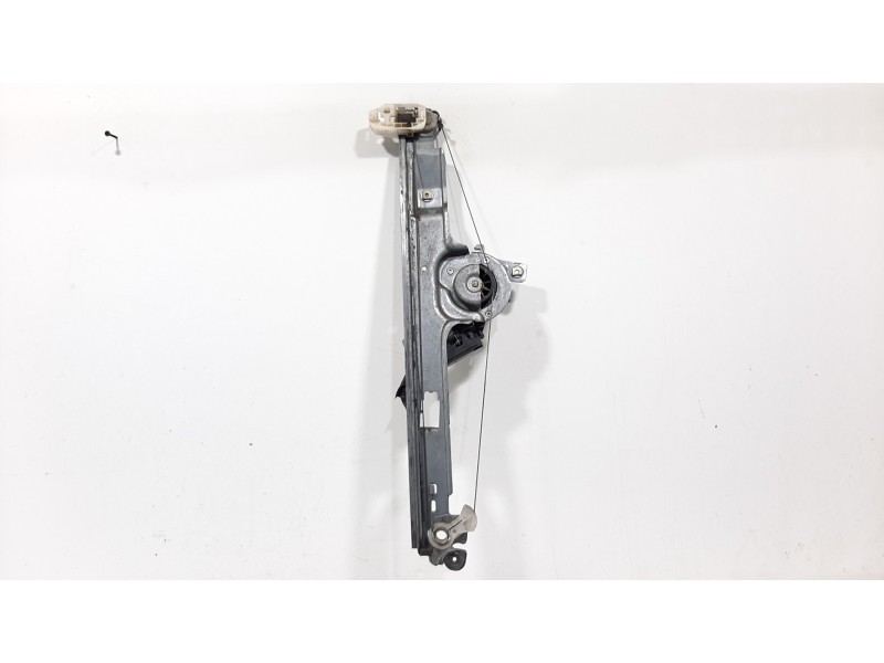 Recambio de elevalunas delantero derecho para renault scenic ii confort dynamique referencia OEM IAM 8201010925  