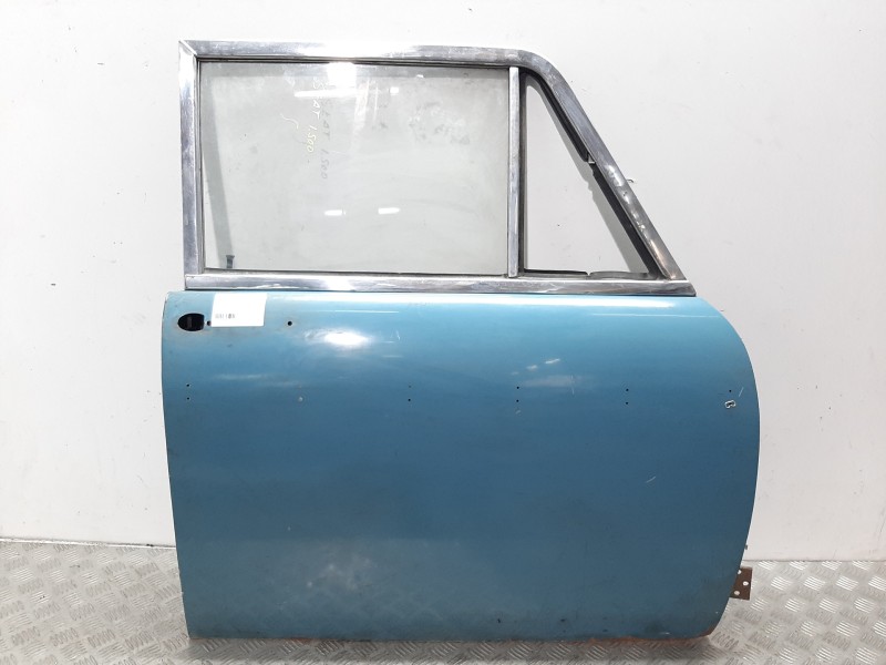 Recambio de puerta delantera derecha para seat 1500 referencia OEM IAM  AZUL 