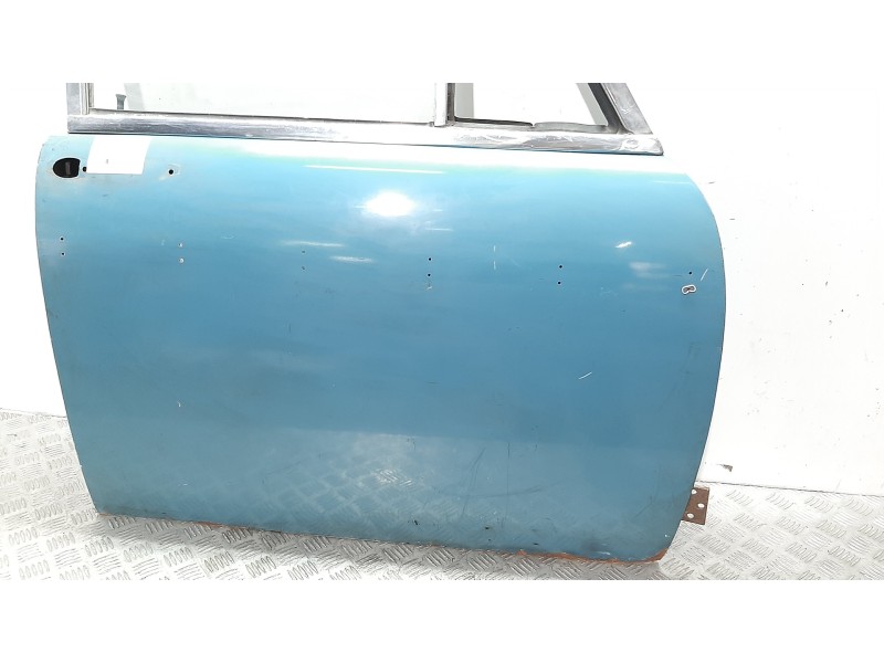 Recambio de puerta delantera derecha para seat 1500 referencia OEM IAM  AZUL 