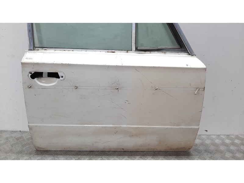 Recambio de puerta delantera derecha para seat 1430 referencia OEM IAM  BLANCO 