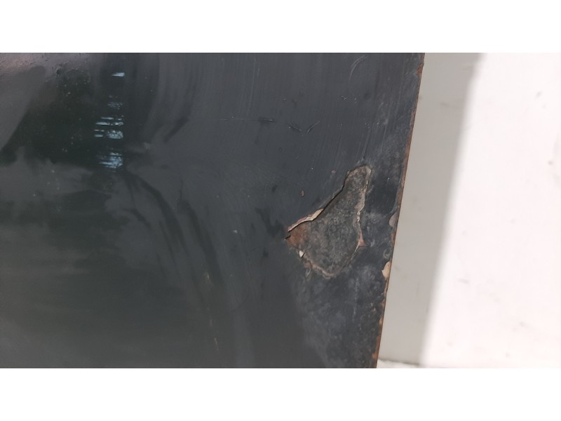 Recambio de puerta delantera izquierda para renault 8 referencia OEM IAM  VERDE 