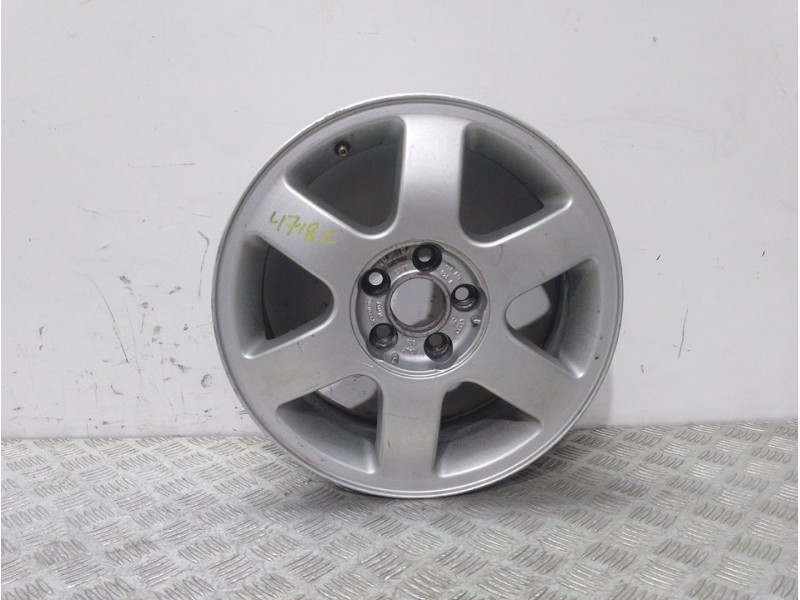 Recambio de llanta para audi a3 (8l) 1.9 tdi ambiente referencia OEM IAM 6JX15H2ET38 8L0601025F 19565R15V