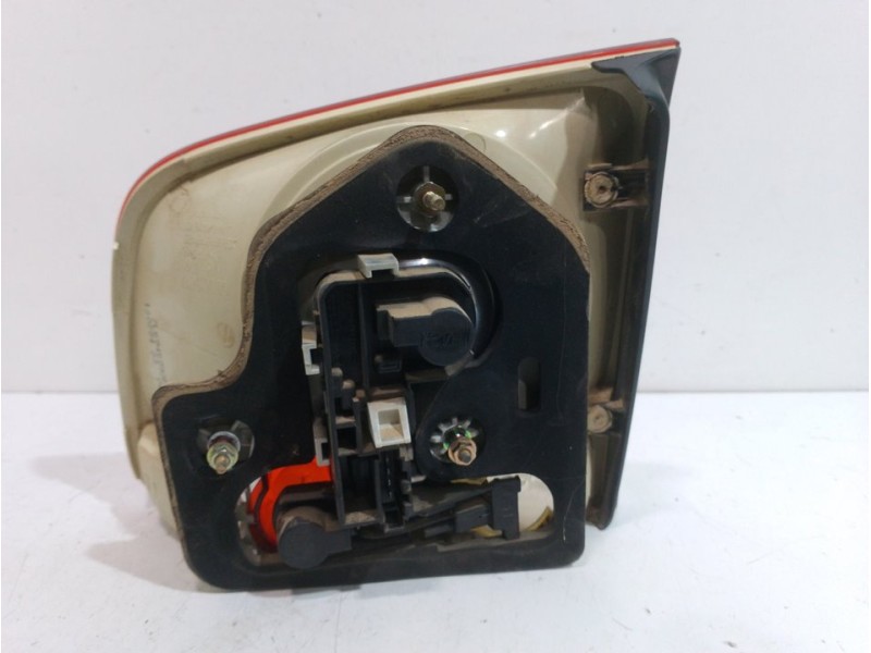 Recambio de piloto porton trasero izquierdo para volkswagen touareg (7la) tdi r5 referencia OEM IAM 7L6945093H  