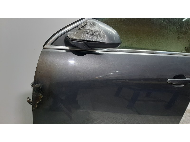 Recambio de puerta delantera izquierda para opel insignia berlina excellence referencia OEM IAM  GRIS 