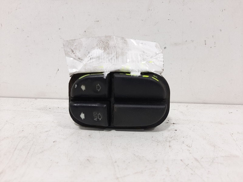 Recambio de mando elevalunas delantero izquierdo para ford mondeo berlina (gd) clx referencia OEM IAM 1096837  