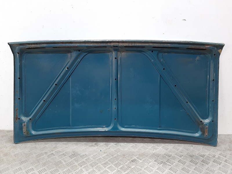 Recambio de tapa maletero para seat 124 referencia OEM IAM  AZUL 