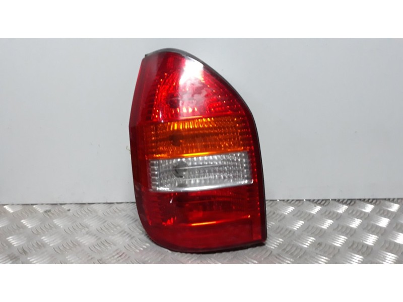 Recambio de piloto trasero izquierdo para opel zafira a elegance referencia OEM IAM 62280  