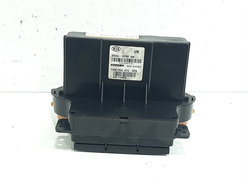Recambio de mando calefaccion / aire acondicionado para kia carens (un) active referencia OEM IAM 972501D760WK  