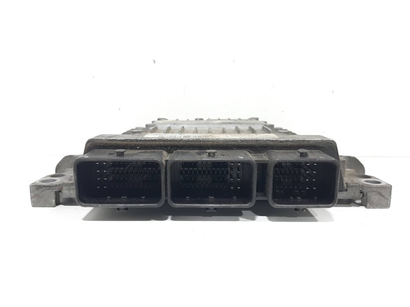 Recambio de centralita motor uce para renault scenic ii confort dynamique referencia OEM IAM S122326109A 8200565863 