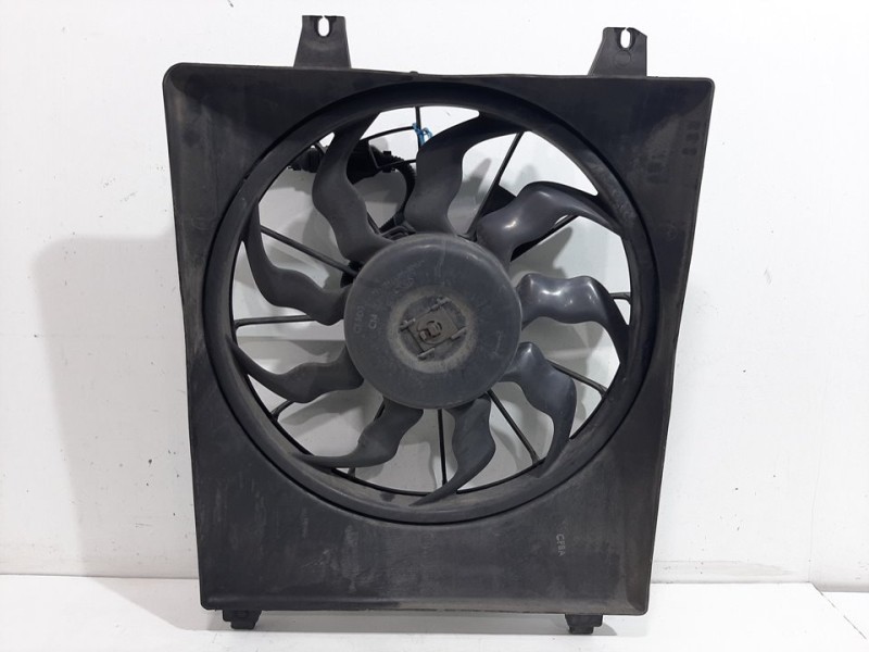 Recambio de electroventilador para hyundai santa fe (bm) 2.2 crdi classic (2wd) referencia OEM IAM 977302B200  