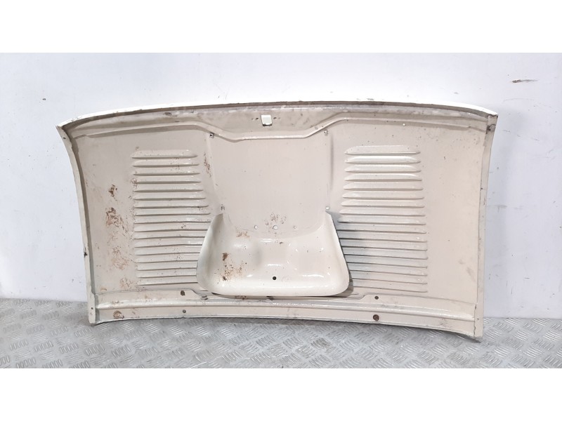 Recambio de tapa maletero para seat 600 e referencia OEM IAM  AMARILLO 