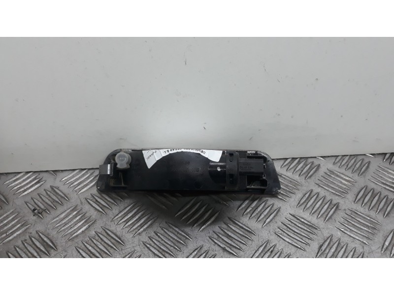 Recambio de piloto trasero central paragolpes para nissan qashqai (j10) acenta 4x4 referencia OEM IAM   
