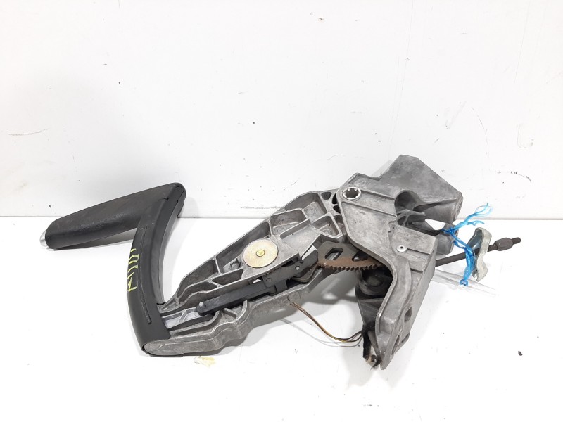Recambio de palanca freno de mano para audi a3 (8p) 2.0 tdi ambiente referencia OEM IAM 8P0711303A   Recambio de palanca freno de mano para audi a3 (8p) 2.0 tdi ambiente referencia OEM IAM 8P0711303A