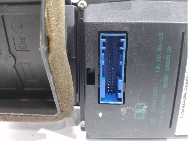 Recambio de pantalla multifuncion para opel vectra c berlina elegance referencia OEM IAM 24461295  