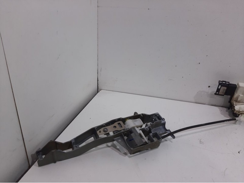 Recambio de cerradura puerta delantera izquierda para peugeot 3008 confort referencia OEM IAM 9800623180 6 PINES 