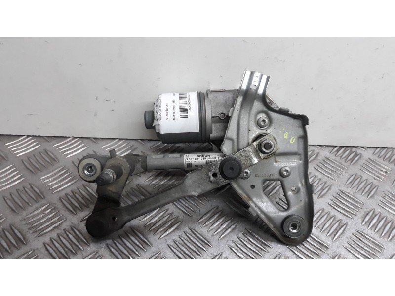 Recambio de motor limpia delantero derecho para peugeot 3008 confort referencia OEM IAM 3397021289  