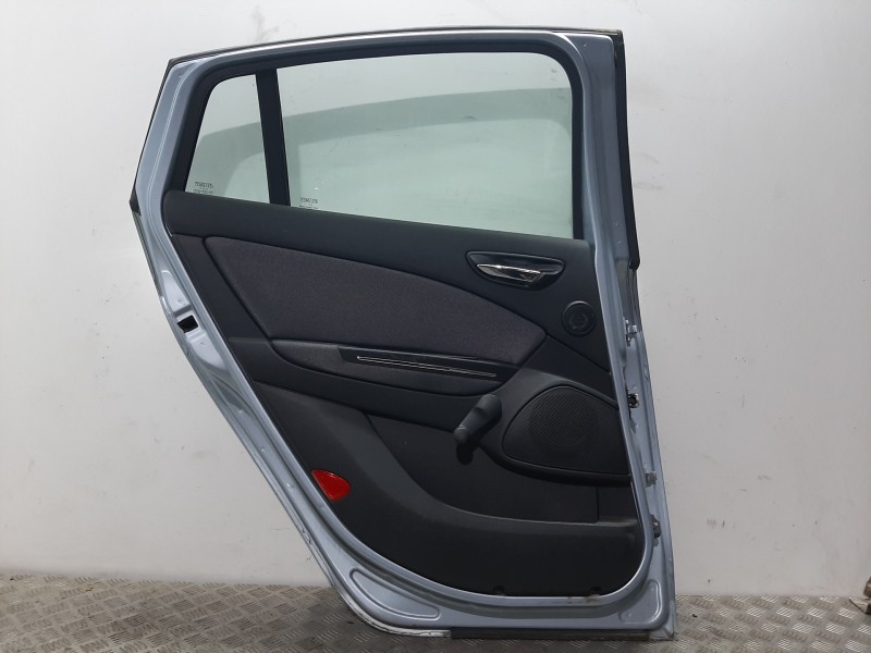 Recambio de puerta trasera izquierda para fiat bravo (198) 1.9 active multijet referencia OEM IAM 0051839096 GRIS 