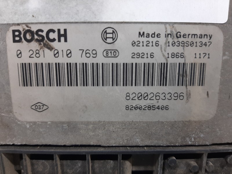 Recambio de centralita motor uce para renault megane ii classic berlina expression referencia OEM IAM 0281010769 8200263396 