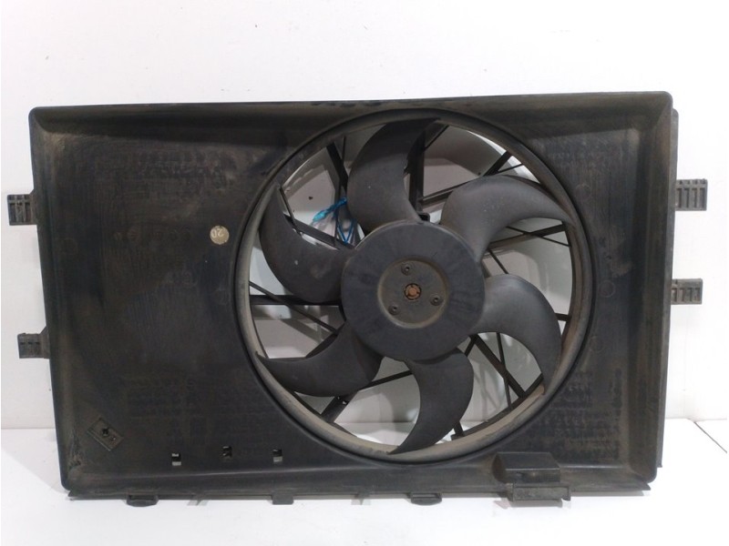Recambio de electroventilador para mercedes-benz clase a (w168) 190 (168.032) referencia OEM IAM 0130303883  