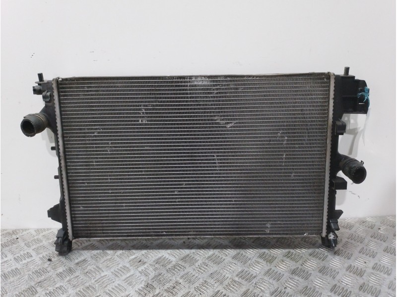 Recambio de radiador agua para opel vectra c berlina elegance referencia OEM IAM 13196477  