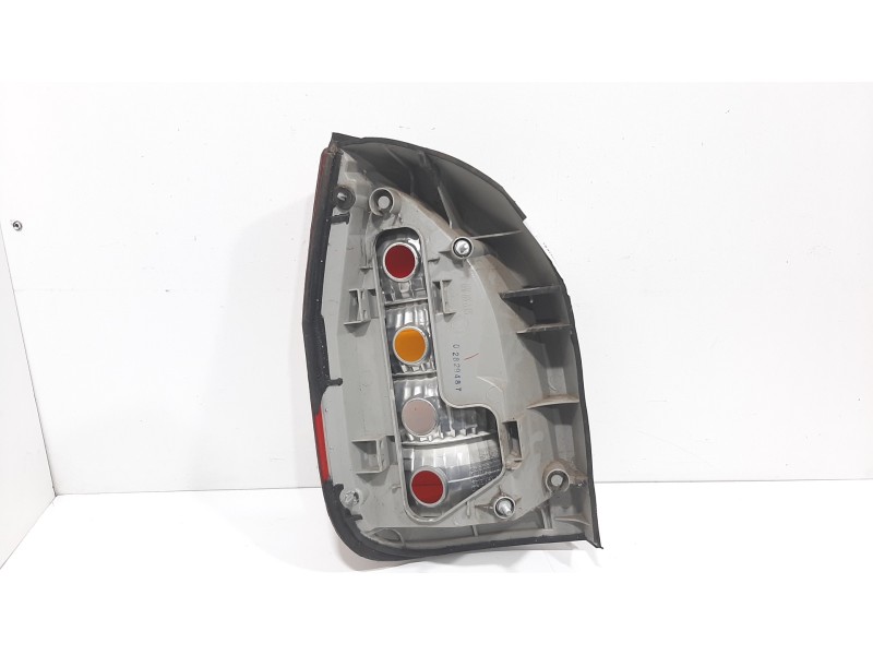 Recambio de piloto trasero derecho para opel zafira a elegance referencia OEM IAM 09117446  