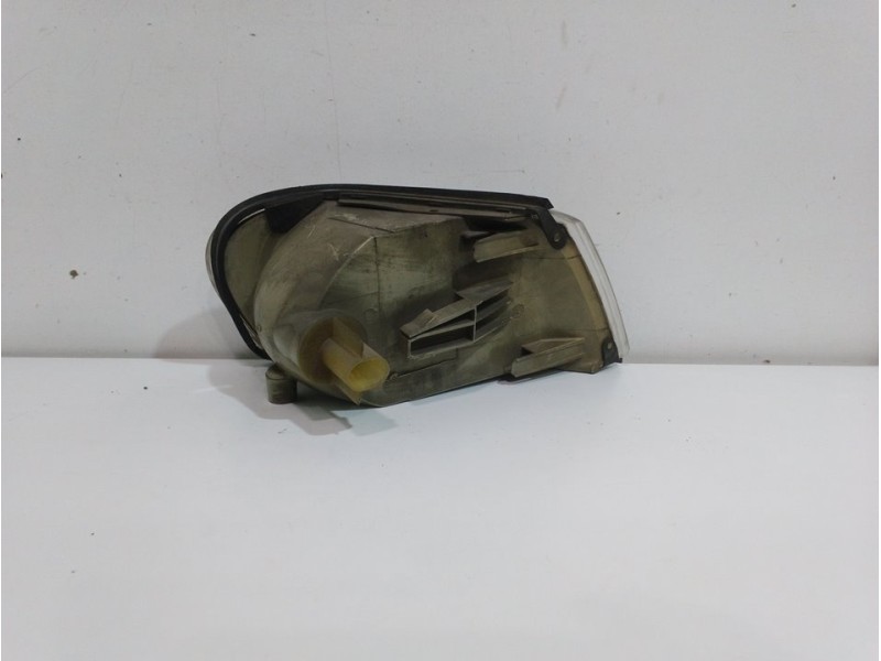 Recambio de piloto delantero izquierdo para opel vectra b berlina centenial referencia OEM IAM   