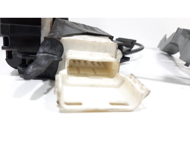 Recambio de cerradura puerta delantera derecha para citroën c4 berlina collection referencia OEM IAM  6 PINES 