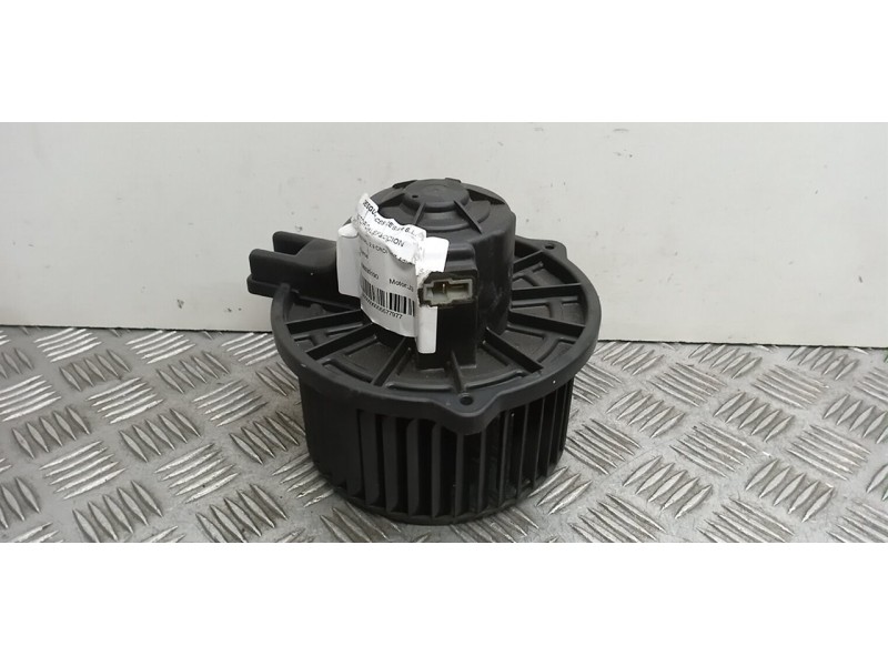 Recambio de motor calefaccion para kia carnival 2.9 crdi vgt active referencia OEM IAM B308830190  