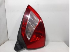 Recambio de piloto trasero izquierdo para renault megane ii classic berlina confort dynamique referencia OEM IAM 8200142682  