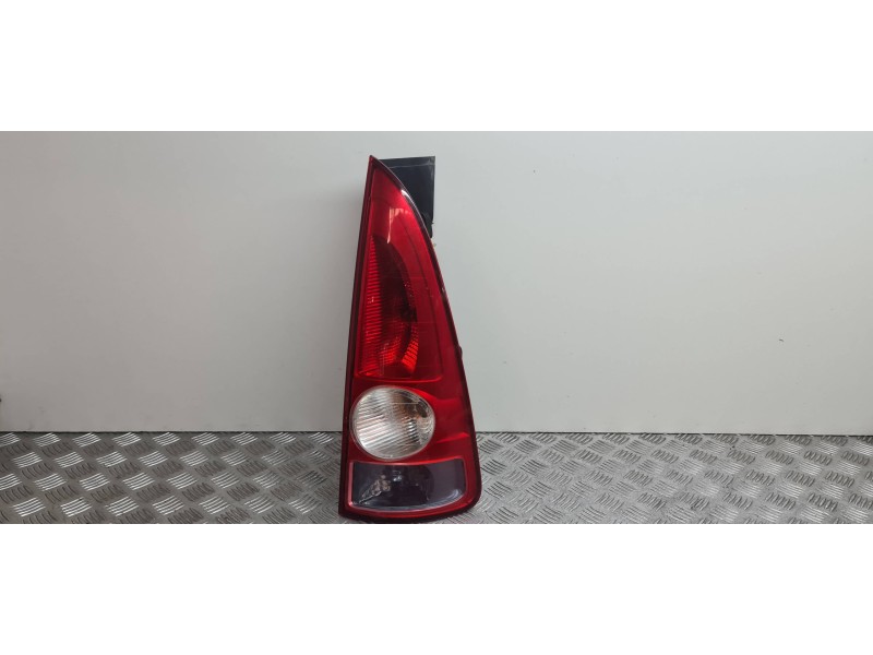 Recambio de piloto trasero derecho para renault espace iv (jk0) grand espace expression referencia OEM IAM 8200027152  