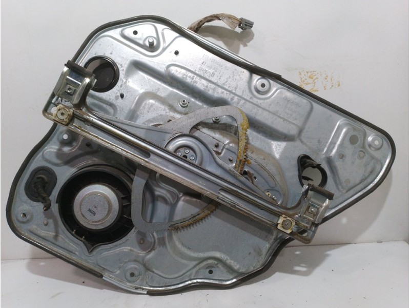 Recambio de elevalunas trasero izquierdo para volvo v50 familiar d5 kinetic referencia OEM IAM 31253515 8679082 