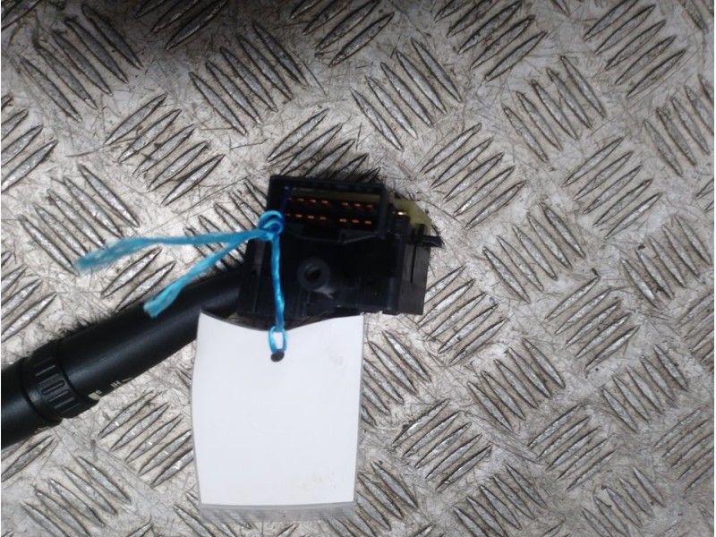 Recambio de mando limpia para kia carnival 2.9 crdi vgt active referencia OEM IAM 934204D100  