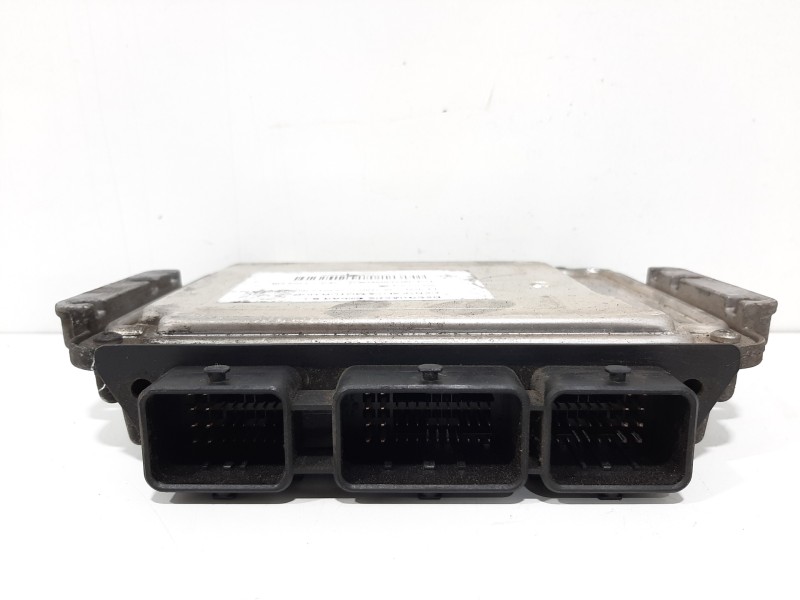 Recambio de centralita motor uce para renault scenic ii confort expression referencia OEM IAM 8200391966 0281011549 