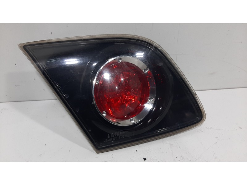 Recambio de piloto porton trasero izquierdo para mazda 3 berlina (bk) 2.0 sportive referencia OEM IAM   