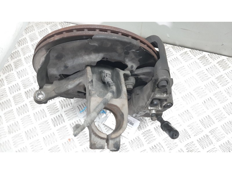 Recambio de mangueta delantera izquierda para volvo v50 familiar d5 kinetic referencia OEM IAM 30760282  
