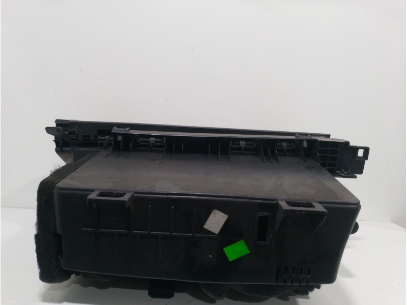 Recambio de guantera para mercedes-benz clase b (w245) 200 (245.233) referencia OEM IAM 1696801691  