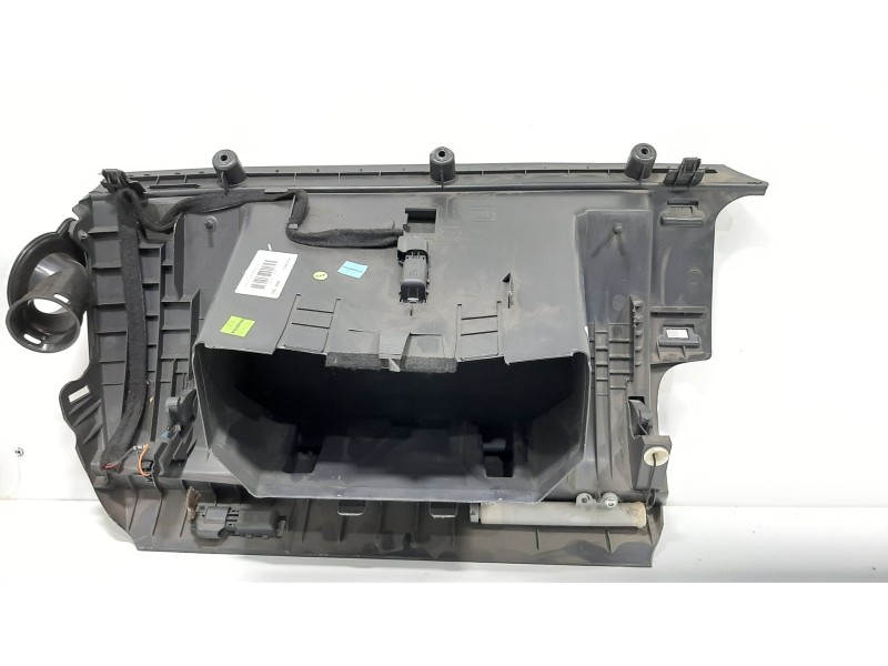 Recambio de guantera para volvo v50 familiar d5 kinetic referencia OEM IAM 30791494  