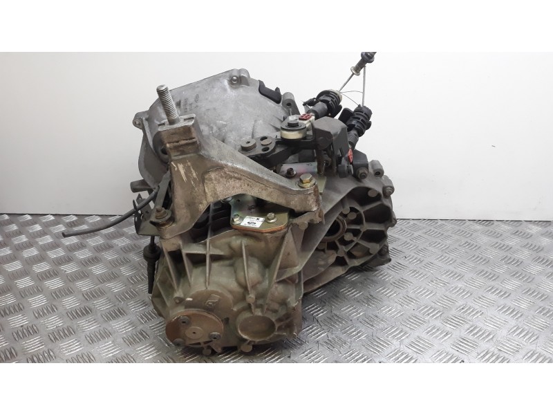 Recambio de caja cambios para ford mondeo berlina (ge) ambiente referencia OEM IAM 157R7002ED  