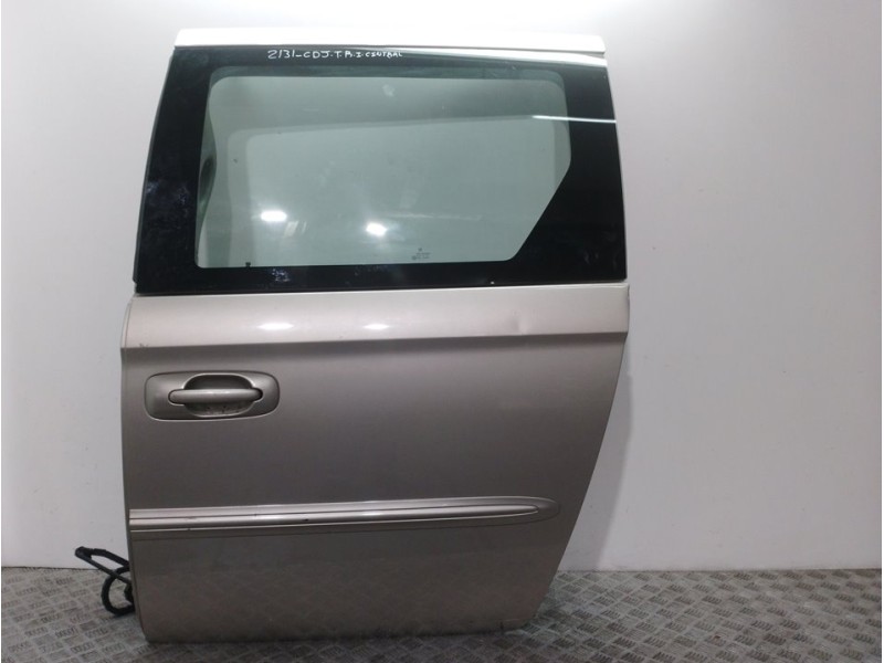 Recambio de puerta trasera izquierda para chrysler voyager (rg) 2.5 crd lx referencia OEM IAM 04717633AM MARRON 