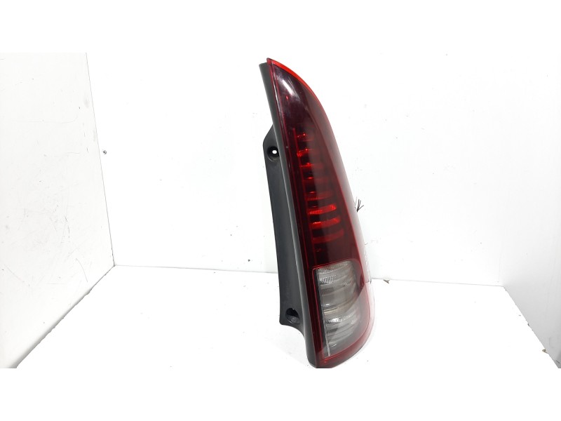 Recambio de piloto trasero derecho para renault espace iv (jk0) dynamique referencia OEM IAM 8200394724  