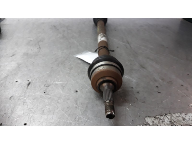 Recambio de transmision delantera derecha para peugeot 207 confort referencia OEM IAM 3273PZ  