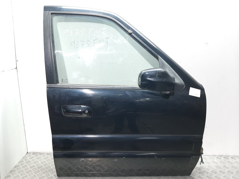 Recambio de puerta delantera derecha para tata safari doc 1 referencia OEM IAM  NEGRO 