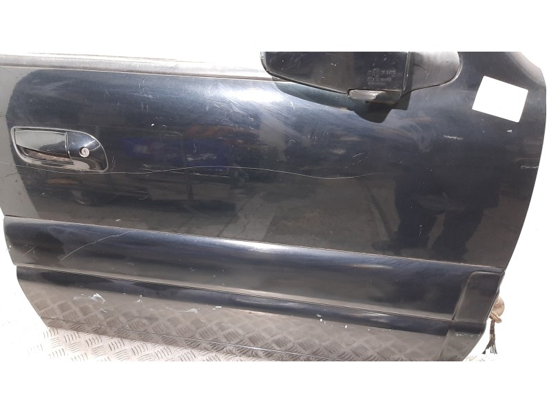 Recambio de puerta delantera derecha para tata safari doc 1 referencia OEM IAM  NEGRO 