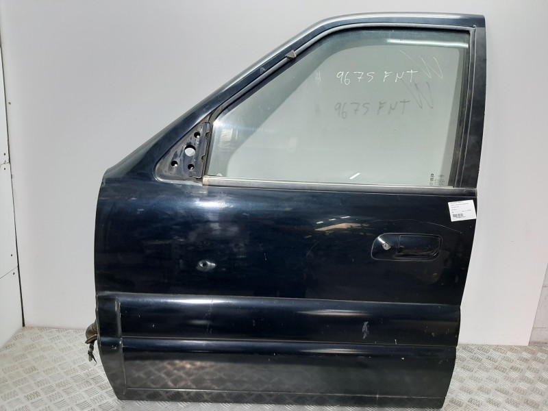 Recambio de puerta delantera izquierda para tata safari doc 1 referencia OEM IAM  NEGRO 