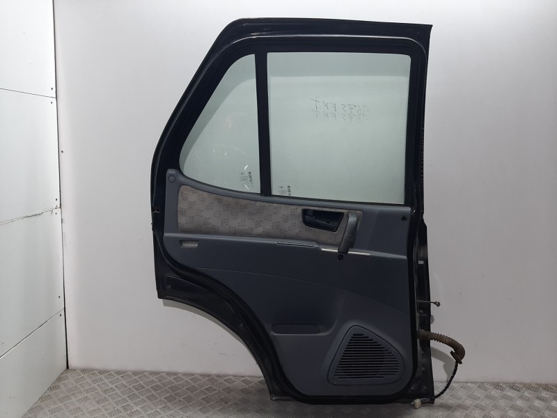 Recambio de puerta trasera izquierda para tata safari doc 1 referencia OEM IAM  NEGRO 
