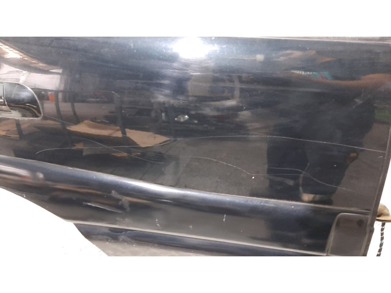 Recambio de puerta trasera derecha para tata safari doc 1 referencia OEM IAM  NEGRO 